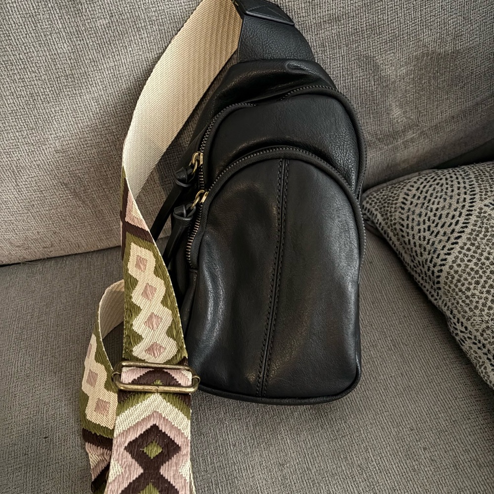 Leather crossbody/ backpack